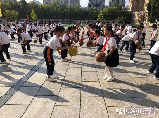 日日操日日爽，真是让人感受到生活的乐趣和激情，充满活力的一天！