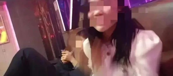 女人破处视频网友推荐这部影片真实展现了女性的成长与探索过程引发了许多观众的共鸣值得一看