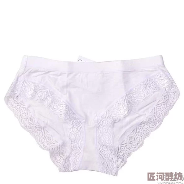 白丝美女露出内裤图片向阳素描×蜂窝