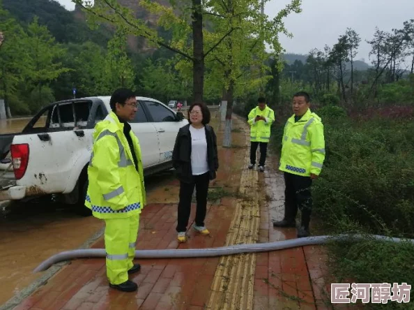 惊喜揭秘！DNF无言建设者套装，哪个职业穿戴竟能解锁隐藏战力？