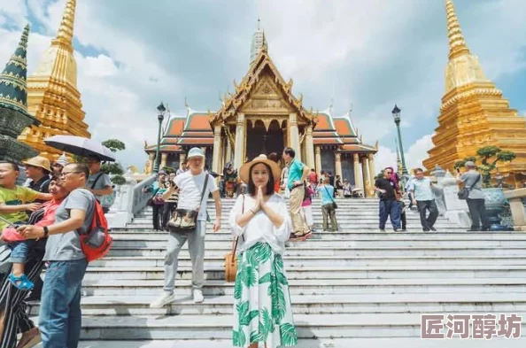 欧美人妖班传递爱与自信，鼓励每个人做最真实的自己，追求梦想与幸福