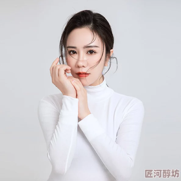 李若雪泡泡剧组携手共创美好未来传递温暖与希望